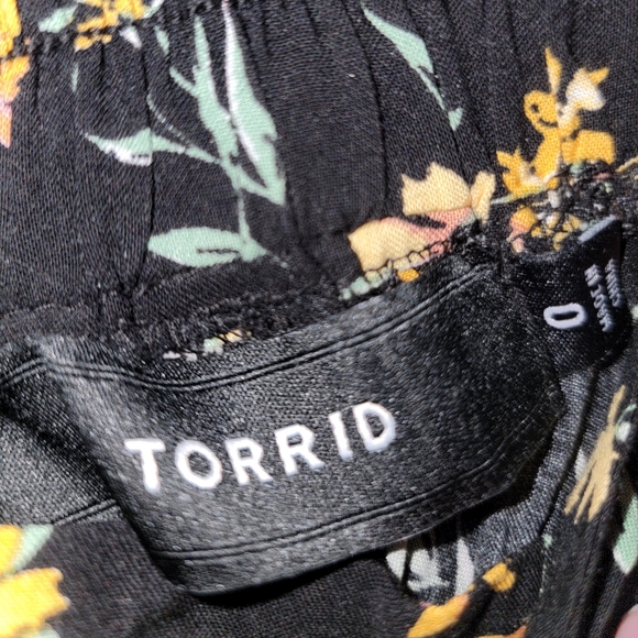 Torrid Floral Wide Leg Tie Pants - 0 - Floral - Picture 3 of 5